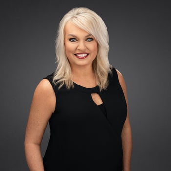 Portrait of Tracy Lewis, REALTOR